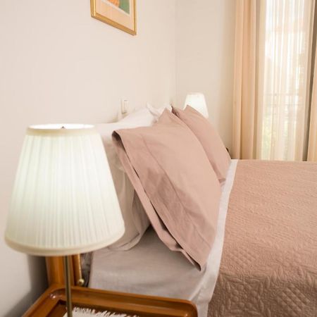 Maisonette With Garden In The Heart Of The Historical Kalamata Center Exterior photo